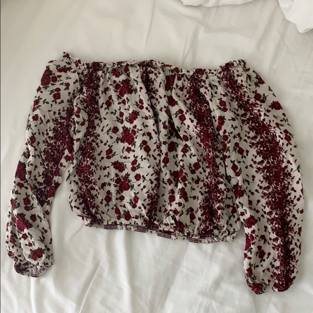 BM rose off the shoulder top